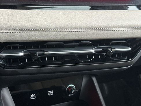 New 2025 Audi Q6 e-tron Premium Plus image 20