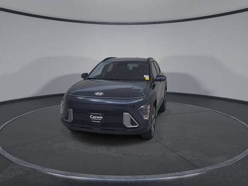 Used 2025 Hyundai Kona SEL AWD/4WD image 6