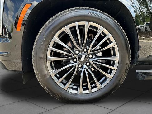 Used 2025 Cadillac Escalade ESV Sport Platinum image 11