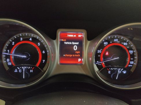 Used 2020 Dodge Journey SE w/ SE Popular Equipment Group FWD image 23