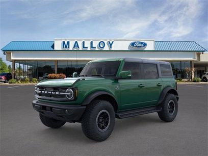 New 2025 Ford Bronco Outer Banks w/ Sasquatch Package