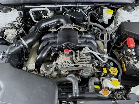 Used 2017 Subaru Outback 3.6R Limited image 38