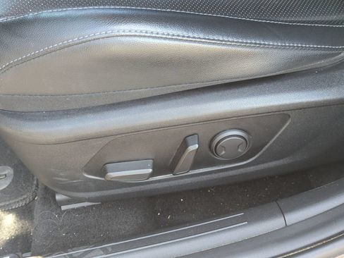 Used 2023 Hyundai Elantra Limited FWD image 27