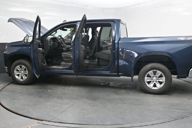 Used 2021 Chevrolet Silverado 1500 LT AWD/4WD image 43