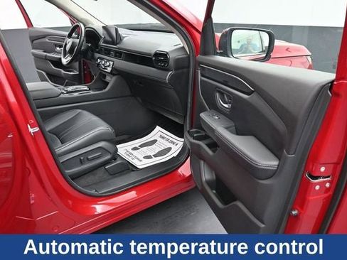 Used 2024 Honda Pilot Elite image 15