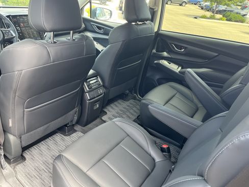 Certified 2026 Subaru Ascent Premium AWD/4WD image 19