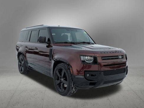 Certified 2024 Land Rover Defender 130 X-Dynamic SE image 8