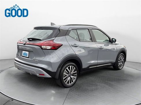 Used 2023 Nissan Kicks SR w/ SR Premium Package image 5