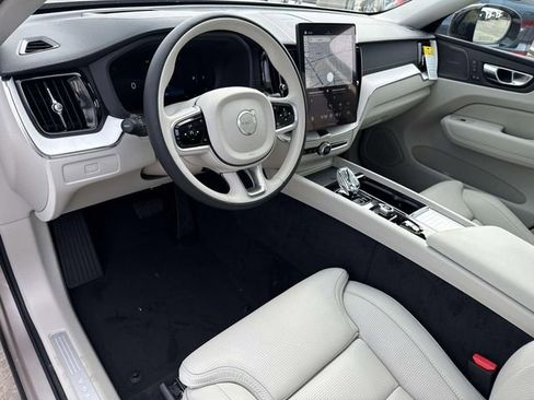 New 2026 Volvo XC60 B5 Ultra w/ Climate Package image 24