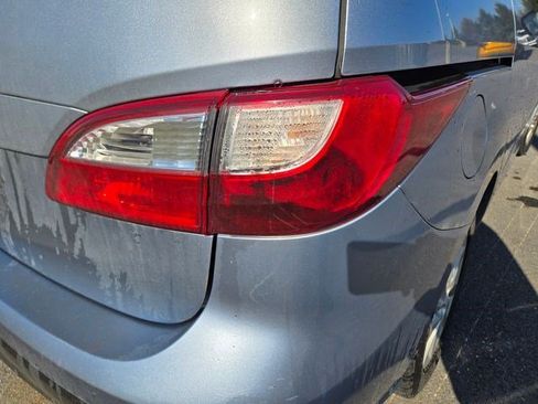 Used 2012 MAZDA MAZDA5 Sport image 6