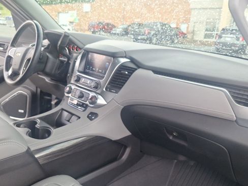 Used 2019 Chevrolet Tahoe LT w/ LT Signature Package AWD/4WD image 23