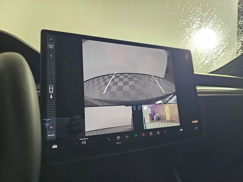 Used 2022 Tesla Model S image 29