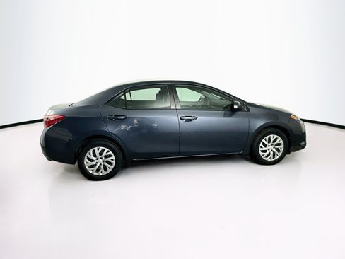 Used 2018 Toyota Corolla LE FWD image 10
