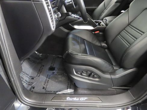 Certified 2022 Porsche Cayenne Turbo GT AWD/4WD image 38