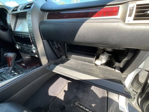 Used 2016 Lexus GX 460 Luxury image 41