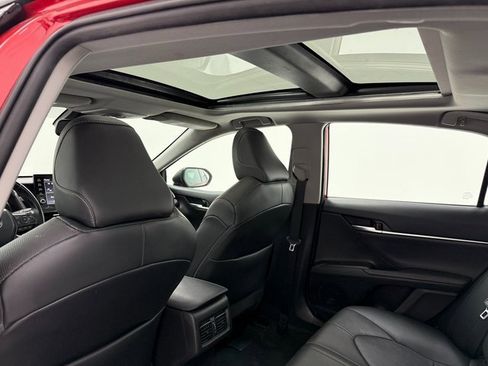 Used 2023 Toyota Camry XSE image 31