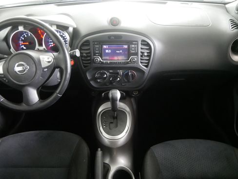 Used 2015 Nissan Juke S image 10
