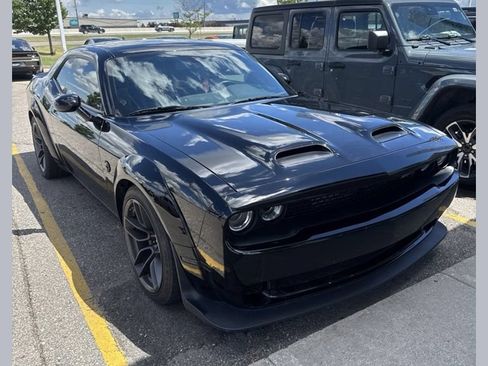 Used 2019 Dodge Challenger SRT Hellcat Redeye RWD image 1