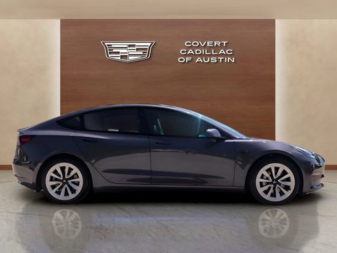 Used 2021 Tesla Model 3 Standard Range Plus RWD image 5