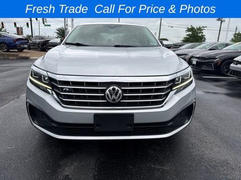 Used 2020 Volkswagen Passat 2.0T R-Line FWD image 9