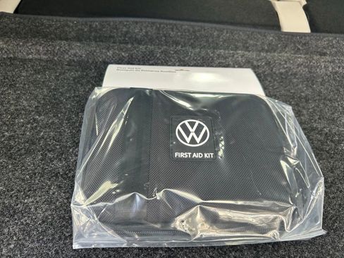 New 2026 Volkswagen Atlas SE FWD image 40