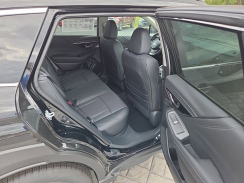 New 2025 Subaru Outback Limited image 10