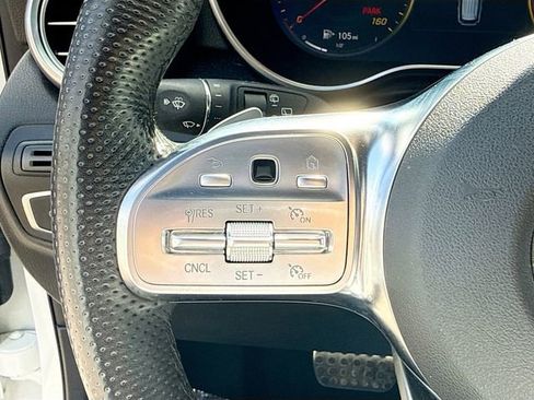 Used 2020 Mercedes-Benz GLC 300 4MATIC image 38