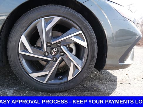 Used 2025 Hyundai Elantra Sport FWD image 10