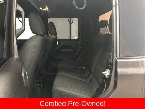 Certified 2020 Jeep Gladiator Overland image 23