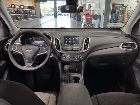 Used 2024 Chevrolet Equinox LT w/ LPO, Floor Liner Package FWD image 13