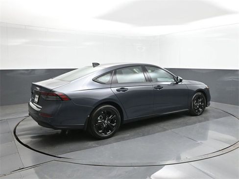 New 2025 Honda Accord SE image 15