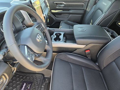 New 2026 RAM 1500 Laramie AWD/4WD image 11