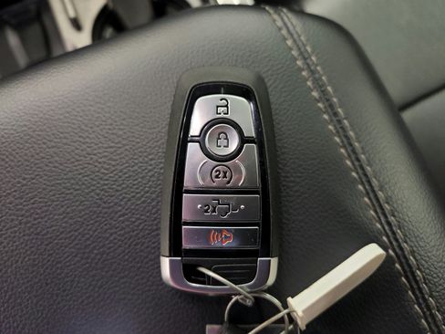 Used 2025 Ford F250 Lariat AWD/4WD image 61