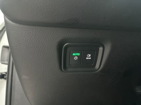 Used 2024 Porsche Cayenne Coupe image 20