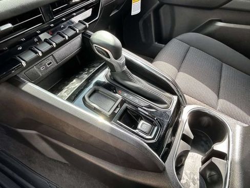 Used 2025 GMC Canyon Elevation w/ Convenience Package RWD image 17