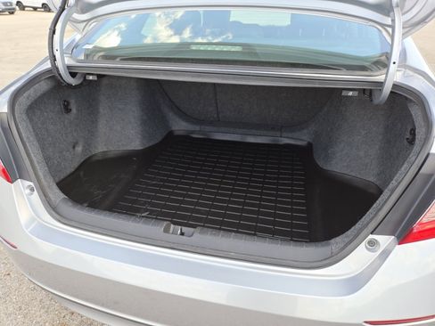 Used 2020 Honda Accord EX-L image 18