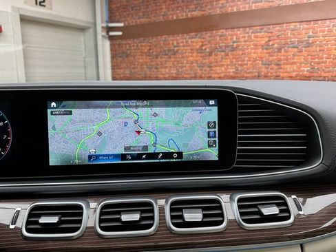 Certified 2023 Mercedes-Benz GLS 450 4MATIC image 18