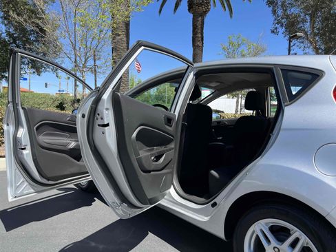 Used 2019 Ford Fiesta SE image 54