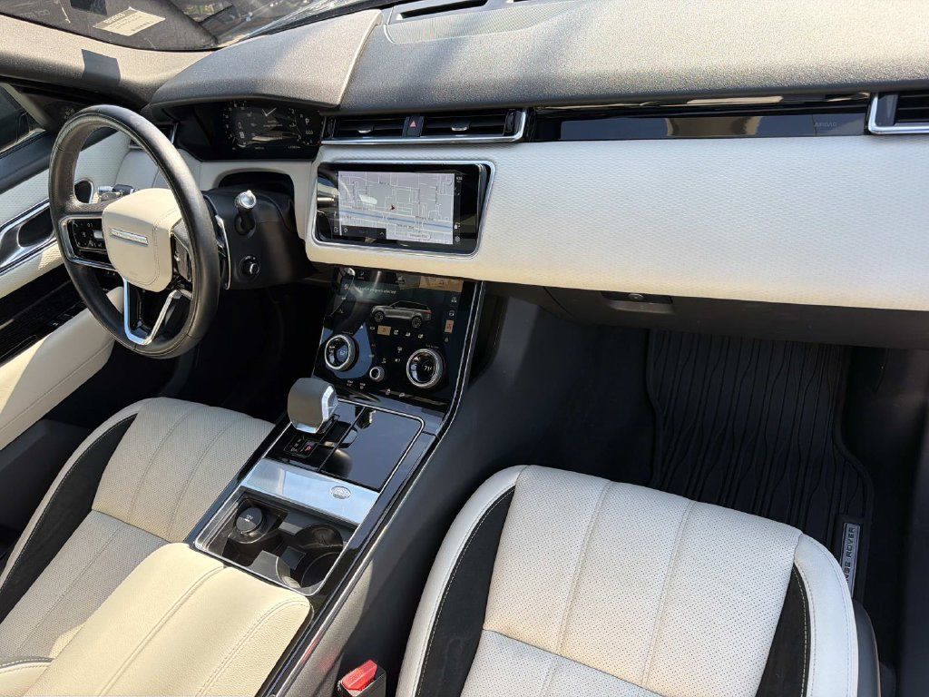 Used 2021 Land Rover Range Rover Velar R-Dynamic S AWD/4WD image 13