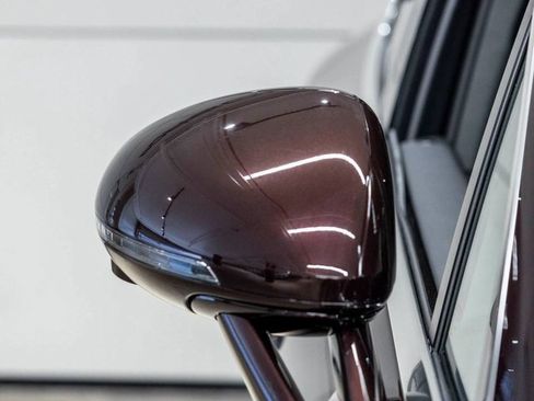 Used 2025 Porsche Macan image 42