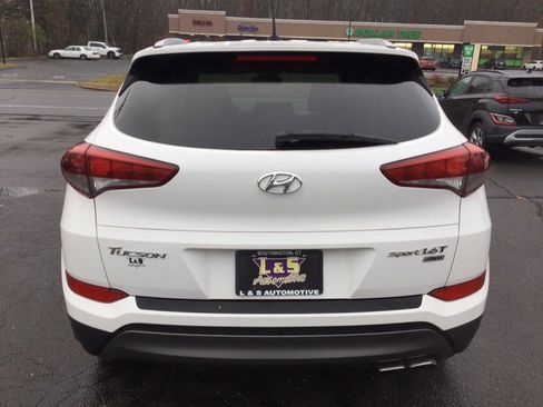 Used 2016 Hyundai Tucson Sport image 6