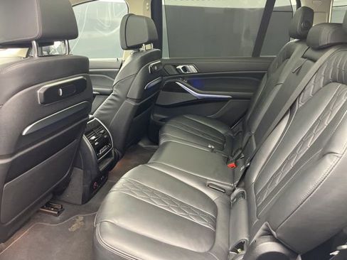 Used 2023 BMW X7 xDrive40i image 13