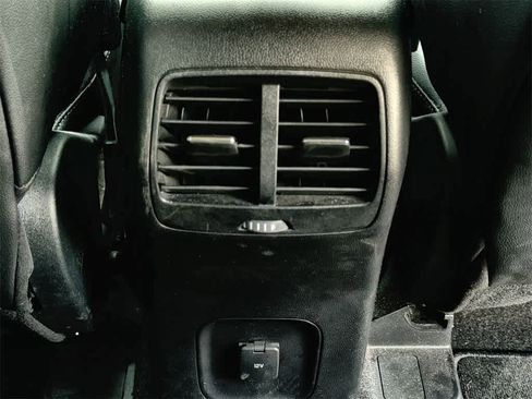 Used 2020 Ford Escape SEL image 19