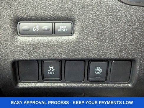 Used 2020 Nissan Murano SV image 37