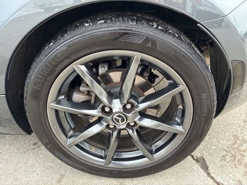 Used 2019 MAZDA MX-5 Miata RF Grand Touring image 12