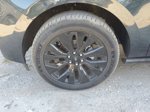 New 2025 Ford Expedition Max Platinum w/ Stealth Appearance Package image 6