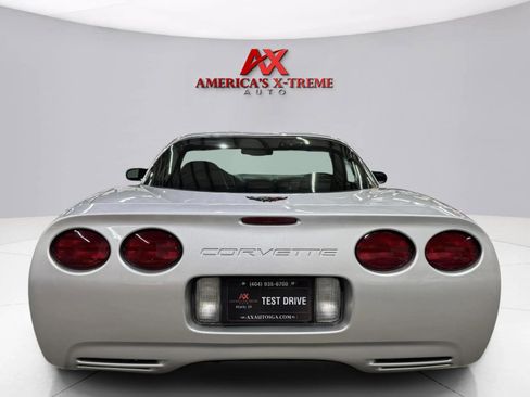 Used 2001 Chevrolet Corvette Coupe w/ Preferred Equipment Group1 RWD image 4