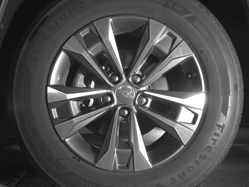 Used 2025 Chevrolet Equinox LT image 12