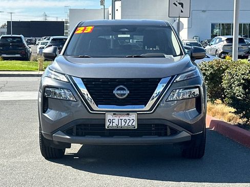 Used 2023 Nissan Rogue SV FWD image 9