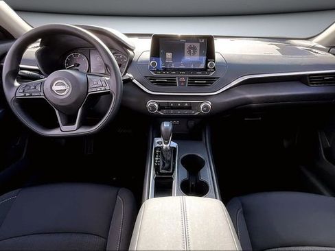 New 2025 Nissan Altima 2.5 S image 5